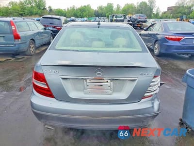 Zdjęcie 6 z 12 samochodu: 2014 MERCEDES-BENZ C 300 4MATIC VIN:WDDGF8ABXEA955732 - miniatura