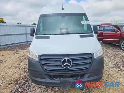 Piąte zdjęcie samochodu w środku: 2025 MERCEDES BENZ SPRINTER 2500 DELIVERY VAN VIN:W1Y4KBHY4ST202564 - miniatura