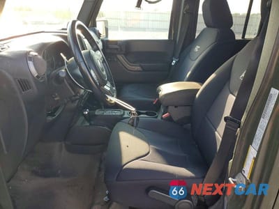 Zdjęcie 7 z 13 samochodu: 2016 JEEP WRANGLER UNLIMITED SPORT VIN:1C4BJWDG1GL148196 - miniatura