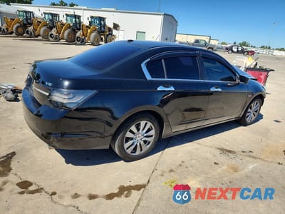 Trzecie zdjęcie samochodu z tyłu: 2012 HONDA ACCORD EXL VIN:1HGCP3F89CA021744 - miniatura