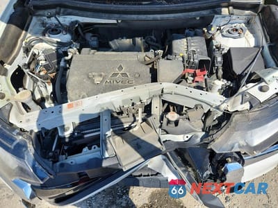 Zdjęcie 12 z 14 samochodu: 2020 MITSUBISHI OUTLANDER SE VIN:JA4AD3A33LZ048735 - miniatura
