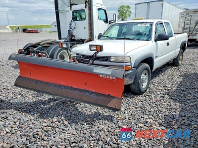 2000 CHEVROLET SILVERADO K2500 1GCGK29U3YE314010 - główne zdjęcie licytacji z USA - miniatura
