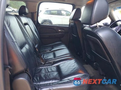 Zdjęcie 11 z 13 samochodu: 2007 CHEVROLET SUBURBAN C1500 VIN:3GNFC16077G239346 - miniatura