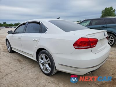 Drugie zdjęcie samochodu z przodu: 2012 VOLKSWAGEN PASSAT SE VIN:1VWBN7A39CC036457 - miniatura