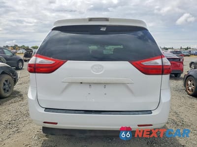 Zdjęcie 6 z 13 samochodu: 2019 TOYOTA SIENNA LE VIN:5TDKZ3DC2KS013160 - miniatura