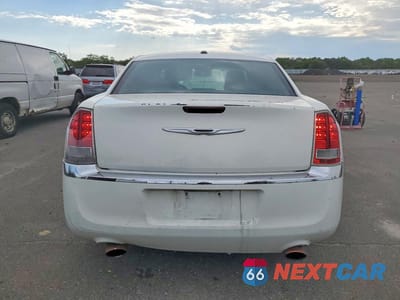 Zdjęcie 6 z 12 samochodu: 2011 CHRYSLER 300 LIMITED VIN:2C3CA5CG1BH546650 - miniatura