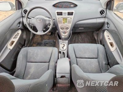 Zdjęcie 8 z 12 samochodu: 2009 TOYOTA YARIS BASE VIN:JTDBT903394060083 - miniatura