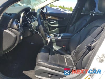 Zdjęcie 7 z 12 samochodu: 2015 MERCEDES-BENZ C 300 4MATIC VIN:55SWF4KB6FU054779 - miniatura