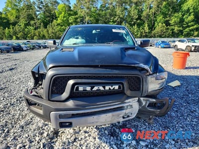 Piąte zdjęcie samochodu w środku: 2015 RAM 1500 REBEL VIN:1C6RR7YT3FS785669 - miniatura