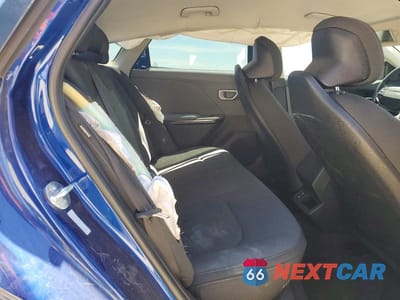Zdjęcie 10 z 12 samochodu: 2025 KIA K4 VIN:3KPFT4DE1SE147288 - miniatura