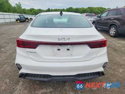 Zdjęcie 6 z 12 samochodu: 2023 KIA FORTE LXS VIN:3KPF24AD6PE513803 - miniatura