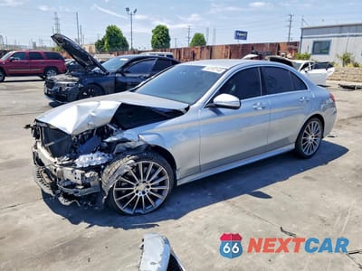 2015 MERCEDES-BENZ C 400 4MATIC 55SWF6GBXFU025628 - główne zdjęcie licytacji z USA - miniatura