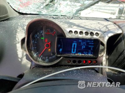 Zdjęcie 9 z 12 samochodu: 2014 CHEVROLET SONIC LTZ VIN:1G1JE5SB5E4151605 - miniatura