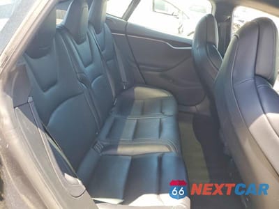 Zdjęcie 10 z 12 samochodu: 2018 TESLA MODEL S VIN:5YJSA1E28JF261207 - miniatura