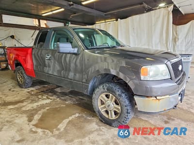 Czwarte zdjęcie samochodu z boku: 2006 FORD F150 VIN:1FTRX14W26NA92828 - miniatura