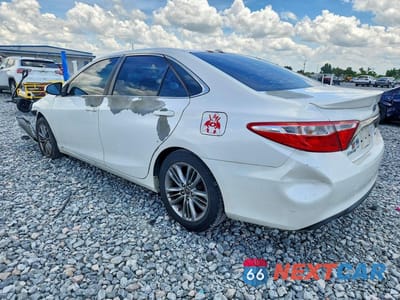 Drugie zdjęcie samochodu z przodu: 2015 TOYOTA CAMRY SE VIN:4T1BF1FK5FU016343 - miniatura