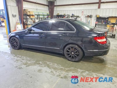 Drugie zdjęcie samochodu z przodu: 2011 MERCEDES-BENZ C 300 4MATIC VIN:WDDGF8BB8BR136326 - miniatura