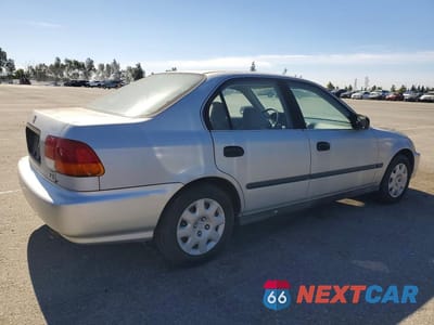Trzecie zdjęcie samochodu z tyłu: 1998 HONDA CIVIC VIN:2HGEJ6573WH579373 - miniatura