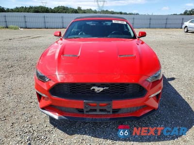 Piąte zdjęcie samochodu w środku: 2018 FORD MUSTANG VIN:1FATP8UH6J5110133 - miniatura