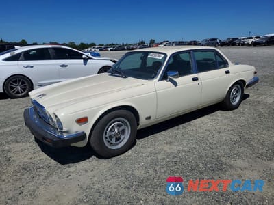 1987 JAGUAR XJ6 SAJAV1345HC464973 - główne zdjęcie licytacji z USA - miniatura