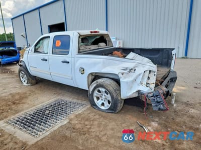 Drugie zdjęcie samochodu z przodu: 2011 CHEVROLET SILVERADO K1500 LT VIN:1GCPKSE37BF127111 - miniatura