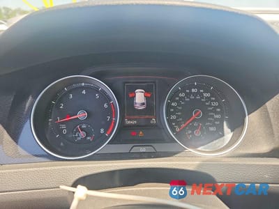 Zdjęcie 9 z 12 samochodu: 2017 VOLKSWAGEN GTI SPORT VIN:3VW547AU2HM048173 - miniatura