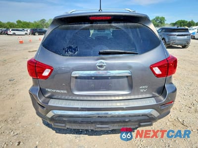 Zdjęcie 6 z 13 samochodu: 2017 NISSAN PATHFINDER SV VIN:5N1DR2MM8HC661040 - miniatura