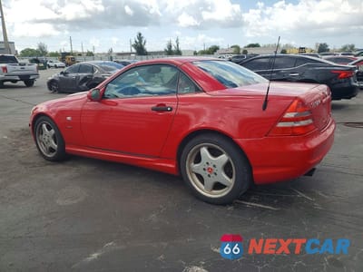 Drugie zdjęcie samochodu z przodu: 1999 MERCEDES-BENZ SLK 230 KOMPRESSOR VIN:WDBKK47F8XF111311 - miniatura