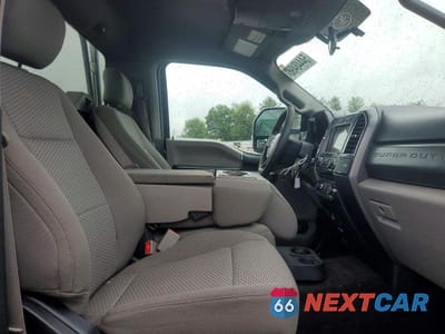 Zdjęcie 10 z 12 samochodu: 2017 FORD F250 SUPER DUTY VIN:1FTBF2B65HEE42629 - miniatura