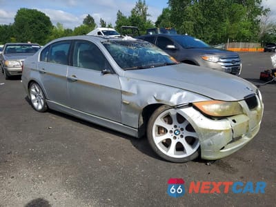 Czwarte zdjęcie samochodu z boku: 2008 BMW 335 I VIN:WBAVB735X8KY64549 - miniatura