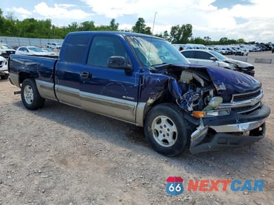Czwarte zdjęcie samochodu z boku: 2000 CHEVROLET SILVERADO C1500 VIN:2GCEC19T9Y1397787 - miniatura