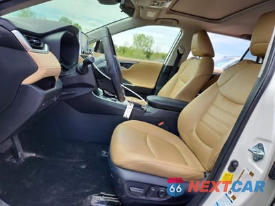 Zdjęcie 7 z 14 samochodu: 2019 TOYOTA RAV4 LIMITED VIN:JTMN1RFV7KD003905 - miniatura