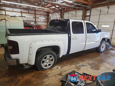 Trzecie zdjęcie samochodu z tyłu: 2008 CHEVROLET SILVERADO K1500 VIN:2GCEK13J981338152 - miniatura