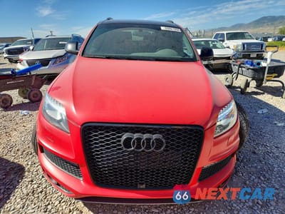 Piąte zdjęcie samochodu w środku: 2015 AUDI Q7 PRESTIGE VIN:WA1DGAFE4FD024772 - miniatura