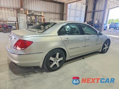 Trzecie zdjęcie samochodu z tyłu: 2006 ACURA RL VIN:JH4KB16586C010342 - miniatura