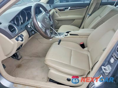 Zdjęcie 7 z 12 samochodu: 2014 MERCEDES-BENZ C 300 4MATIC VIN:WDDGF8ABXEA955732 - miniatura