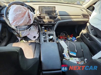 Zdjęcie 8 z 12 samochodu: 2019 HONDA ACCORD LX VIN:1HGCV1F12KA015943 - miniatura