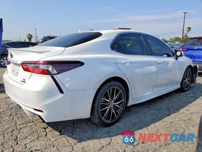 Trzecie zdjęcie samochodu z tyłu: 2023 TOYOTA CAMRY HYBRID SE VIN:4T1S31AK0PU047016 - miniatura