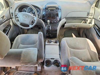 Zdjęcie 8 z 14 samochodu: 2005 TOYOTA SIENNA LE 8 PASSENGER VIN:5TDZA23C15S224064 - miniatura