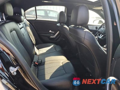 Zdjęcie 10 z 13 samochodu: 2019 MERCEDES-BENZ A 250 4MATIC VIN:WDD3F4HB1KJ103939 - miniatura