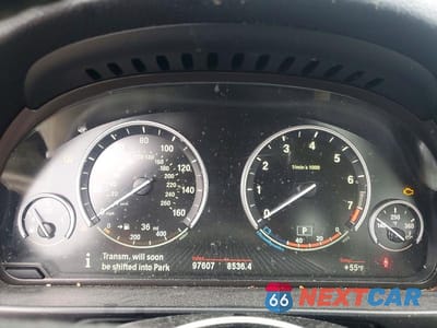Zdjęcie 9 z 12 samochodu: 2015 BMW 535 XI VIN:WBA5B3C53FD543270 - miniatura