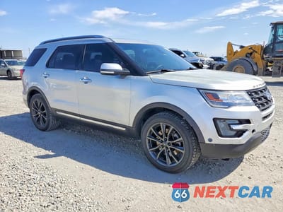 Czwarte zdjęcie samochodu z boku: 2016 FORD EXPLORER LIMITED VIN:1FM5K8FH7GGB51099 - miniatura