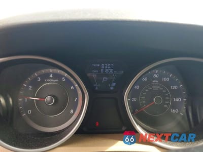 Zdjęcie 9 z 13 samochodu: 2012 HYUNDAI ELANTRA LIMITED VIN:KMHDH4AE2CU203329 - miniatura