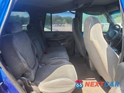 Zdjęcie 11 z 13 samochodu: 2001 FORD EXPEDITION XLT VIN:1FMRU15W81LB18825 - miniatura