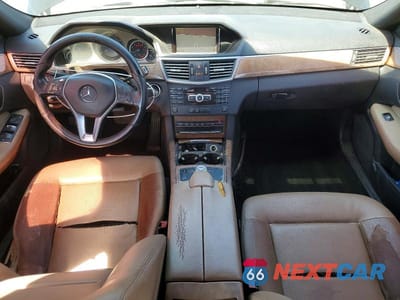 Zdjęcie 8 z 12 samochodu: 2012 MERCEDES-BENZ E 350 VIN:WDDHF5KB9CA646686 - miniatura