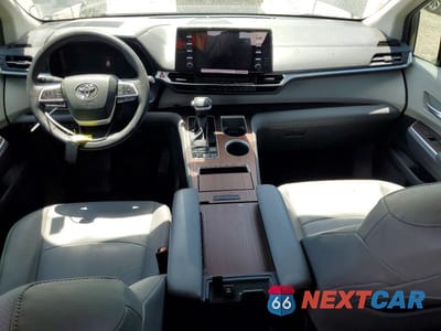 Zdjęcie 8 z 14 samochodu: 2024 TOYOTA SIENNA XLE VIN:5TDYRKEC1RS215694 - miniatura