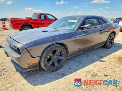 2013 DODGE CHALLENGER 2C3CDYAG2DH676158 - główne zdjęcie licytacji z USA - miniatura