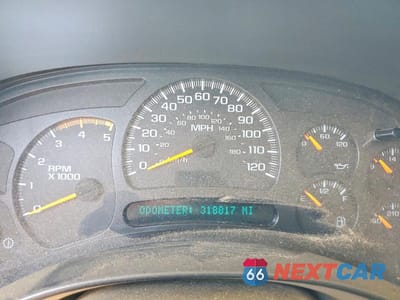 Zdjęcie 9 z 13 samochodu: 2003 CHEVROLET SILVERADO K3500 LT VIN:1GCJK331X3F200003 - miniatura