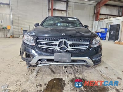 Piąte zdjęcie samochodu w środku: 2018 MERCEDES-BENZ GLC 300 4MATIC VIN:WDC0G4KB2JV022954 - miniatura