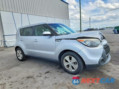 Czwarte zdjęcie samochodu z boku: 2016 KIA SOUL BASE VIN:KNDJN2A28G7868783 - miniatura
